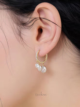 C-Curve Flow Earrings