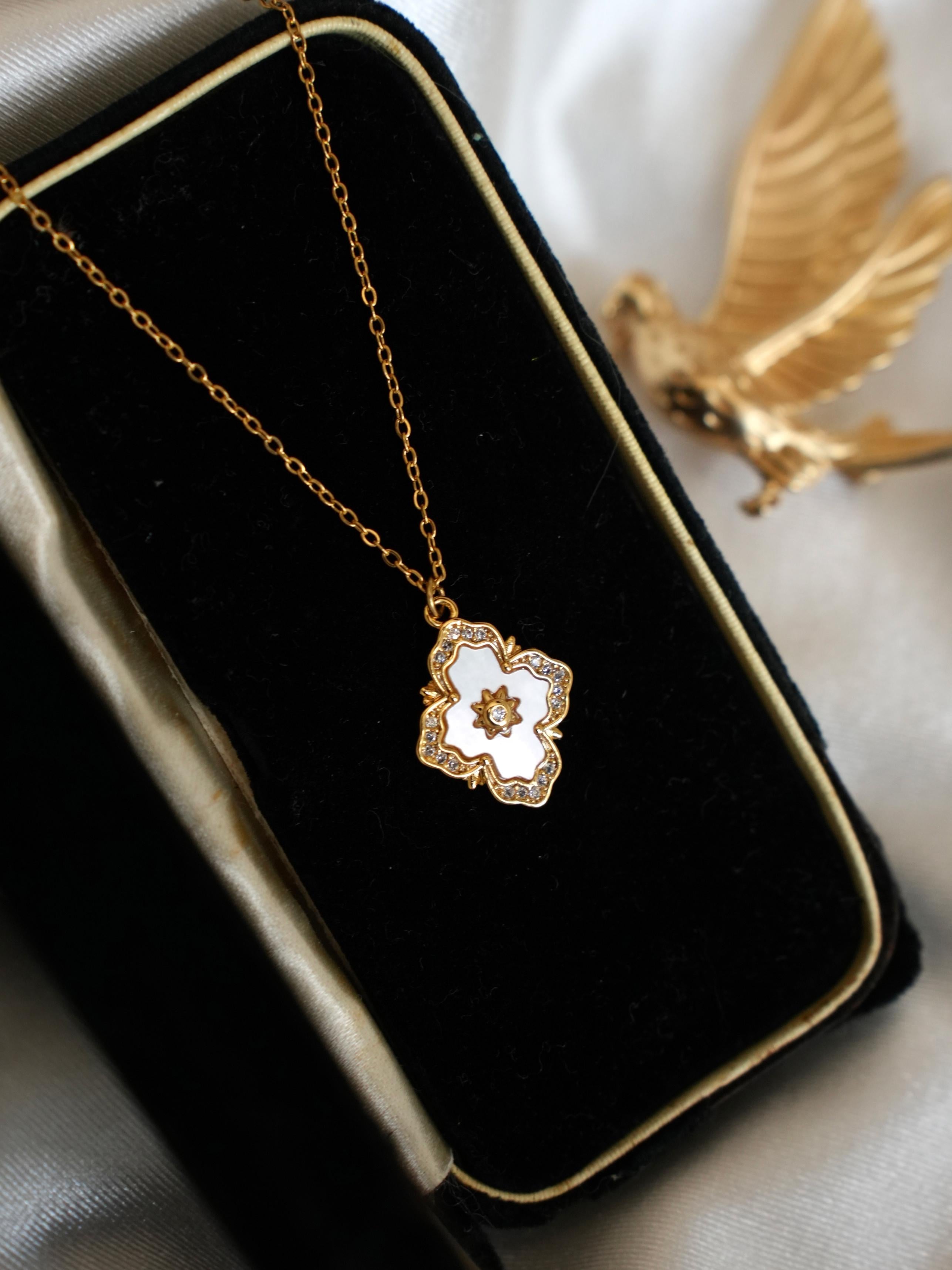 vintage necklace vintage necklace