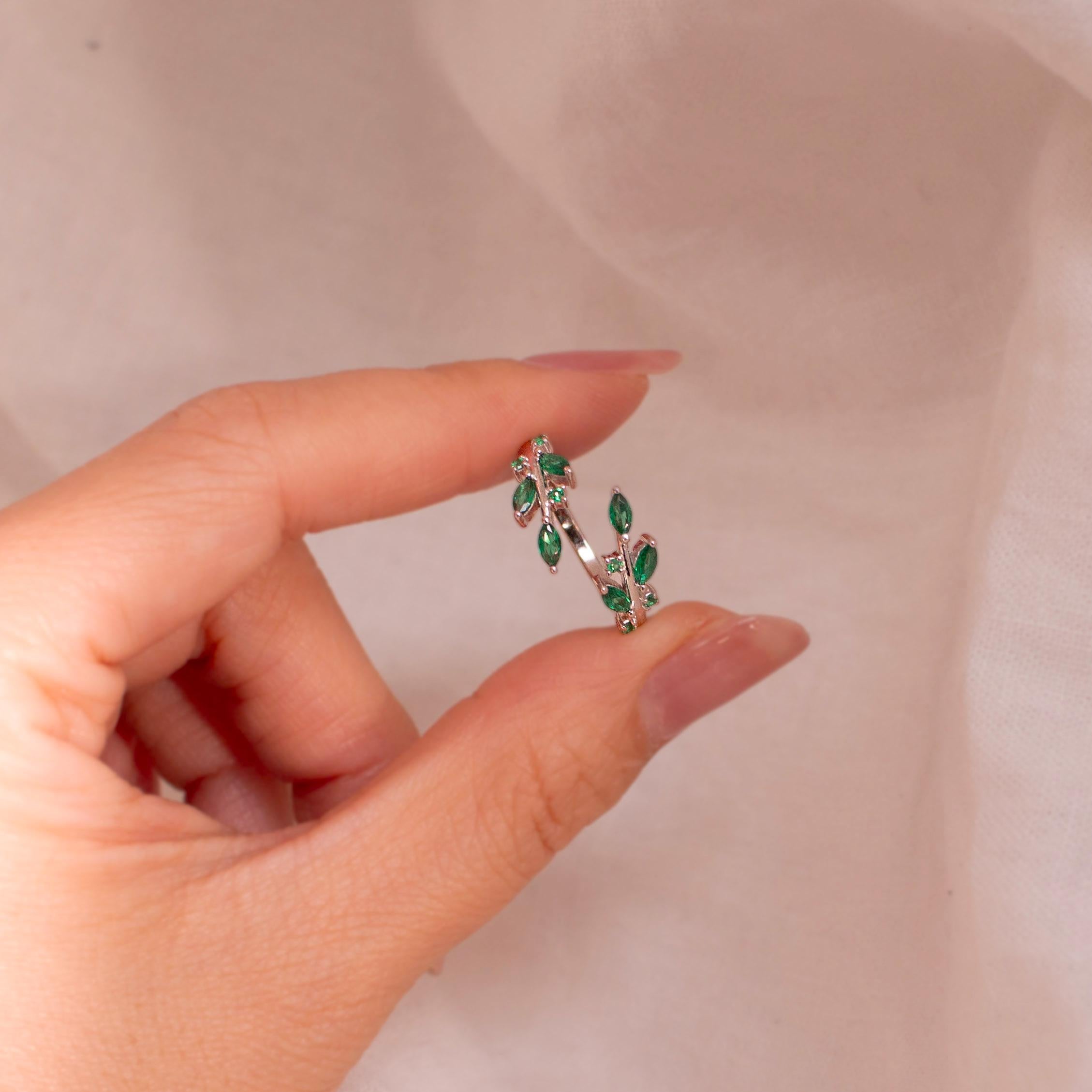 Emerald Sterling Silver Ring Best Gift Resizable Rings May Birthstone Emerald 925 Sterling Silver Adjustable Emerald Sterling Silver Ring Best Gift Resizable Rings May Birthstone Emerald 925 Sterling Silver Adjustable