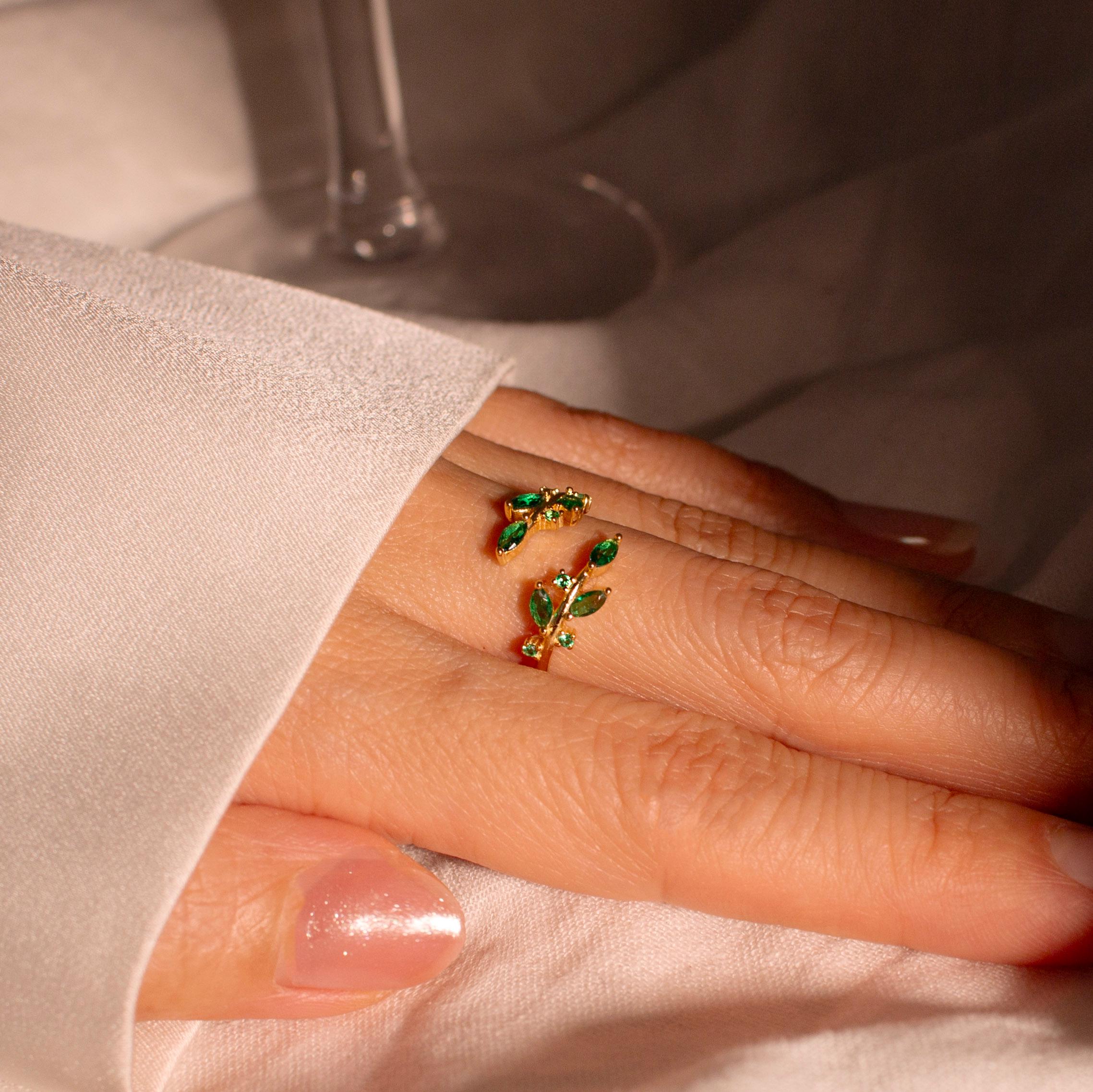 Emerald Leaf Ring 925 Sterling Silver, Adjustable Everyday Jewelry, Birthstone Personalized Gift May Birthstone Emerald Leaf Ring 925 Sterling Silver, Adjustable Everyday Jewelry, Birthstone Personalized Gift May Birthstone