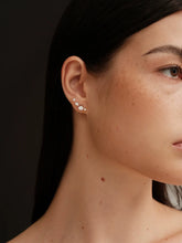 S925 Sterling Silver Moissanite Graduated Bead Zigzag Stud Earrings