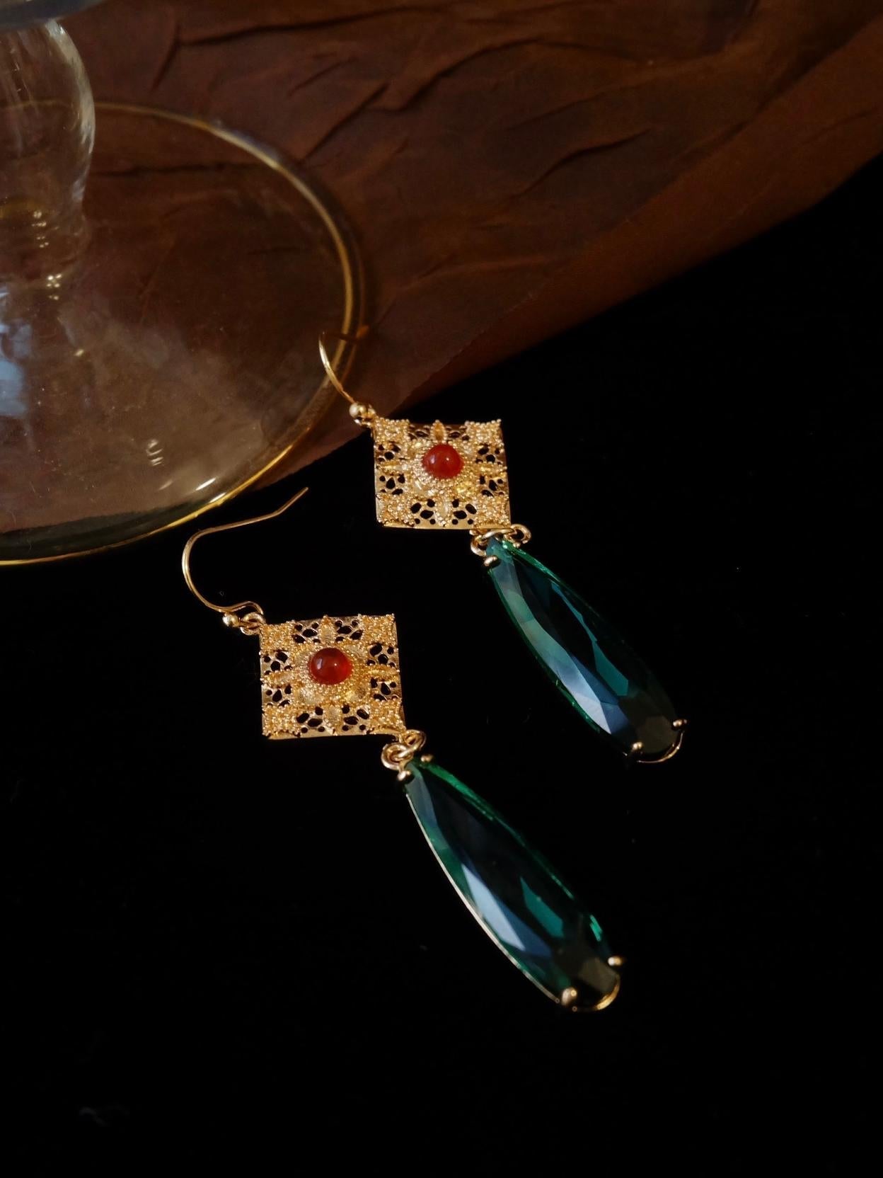 Theodora Earring Theodora Earring