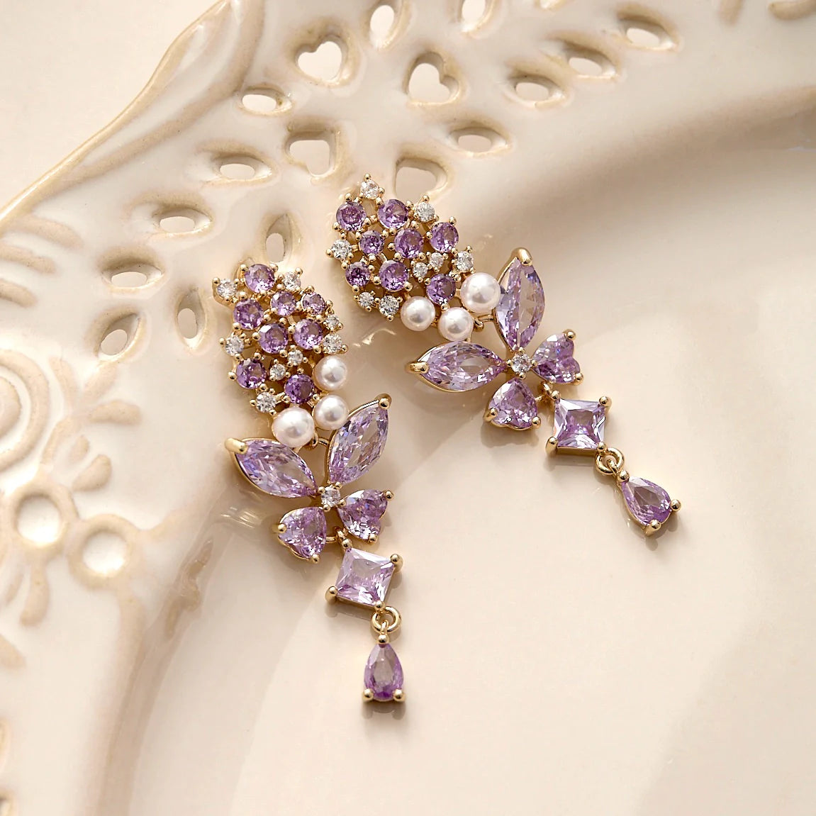 Midsummer Night’s Dream Purple Butterfly Zircon Jewelry Set – Earrings, Necklace & Bracelet, Unique Sparkling Design Midsummer Night’s Dream Purple Butterfly Zircon Jewelry Set – Earrings, Necklace & Bracelet, Unique Sparkling Design