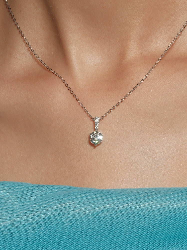 S925 Sterling Silver Moissanite & Cubic Zirconia Classic Round Pendant Necklace S925 Sterling Silver Moissanite & Cubic Zirconia Classic Round Pendant Necklace