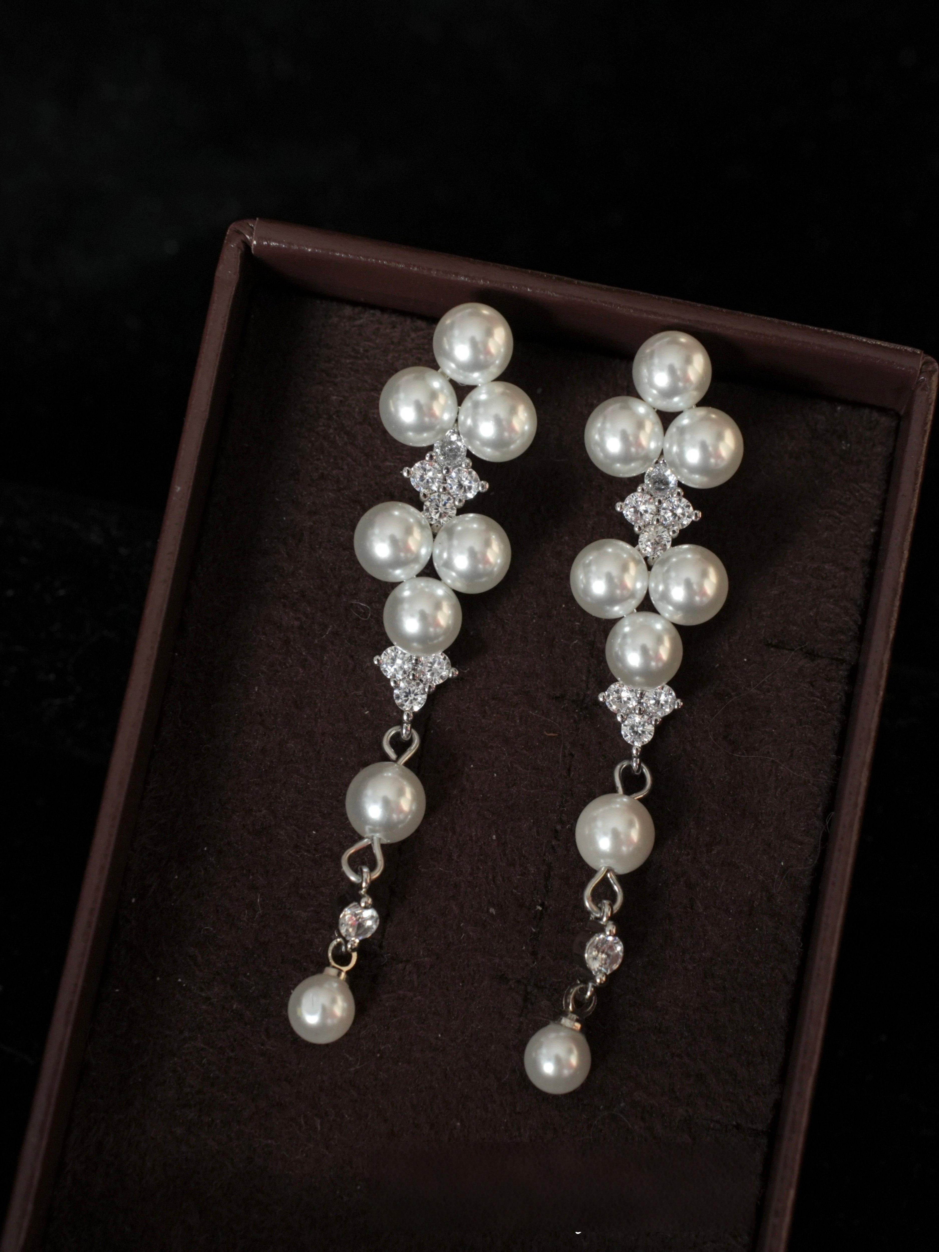 vintage pearl drop earrings
