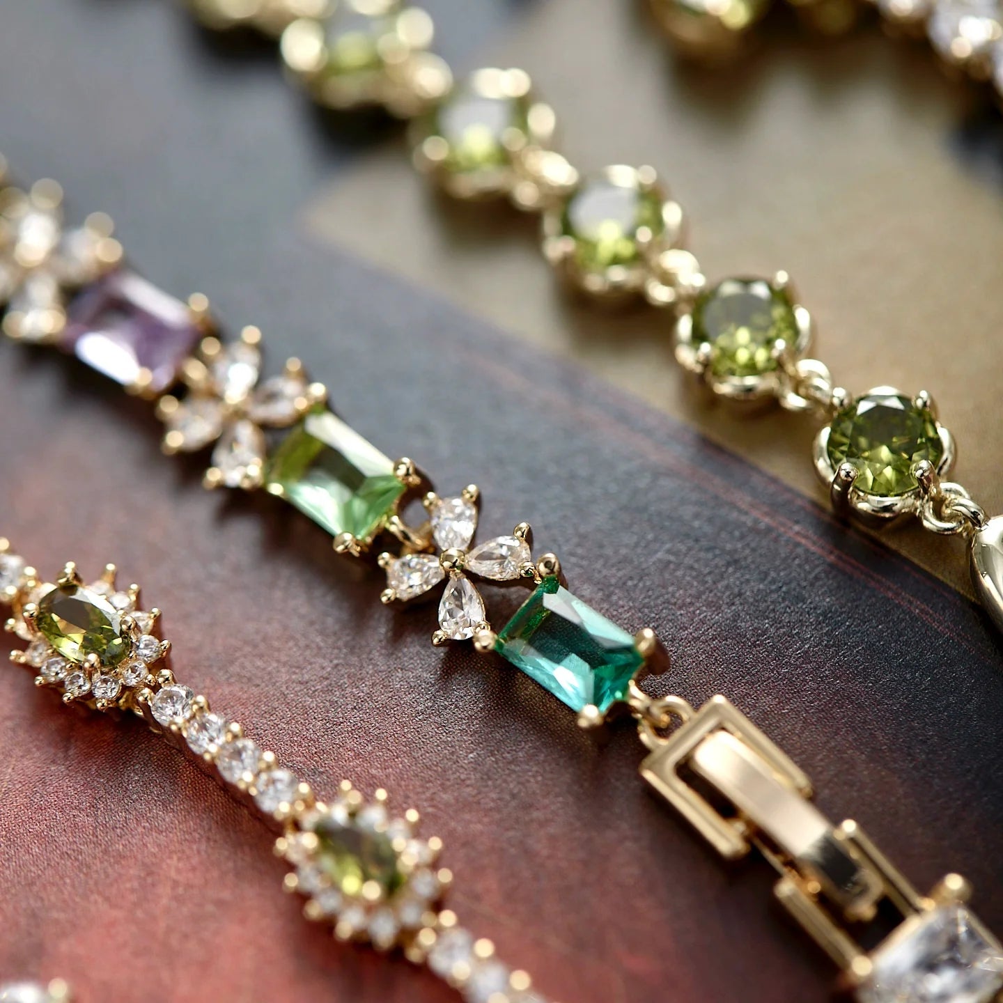 Misty Forest Olive Green Zircon Bracelet – Vintage-Inspired Forest Chic Luxury Jewelry Misty Forest Olive Green Zircon Bracelet – Vintage-Inspired Forest Chic Luxury Jewelry