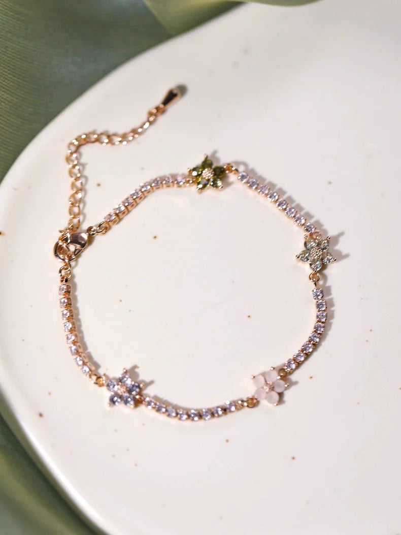 Original Olive Green Zircon Bracelet – Vintage Inspired Dainty Micro-Pave Jewelry, Unique Minimalist Design Original Olive Green Zircon Bracelet – Vintage Inspired Dainty Micro-Pave Jewelry, Unique Minimalist Design