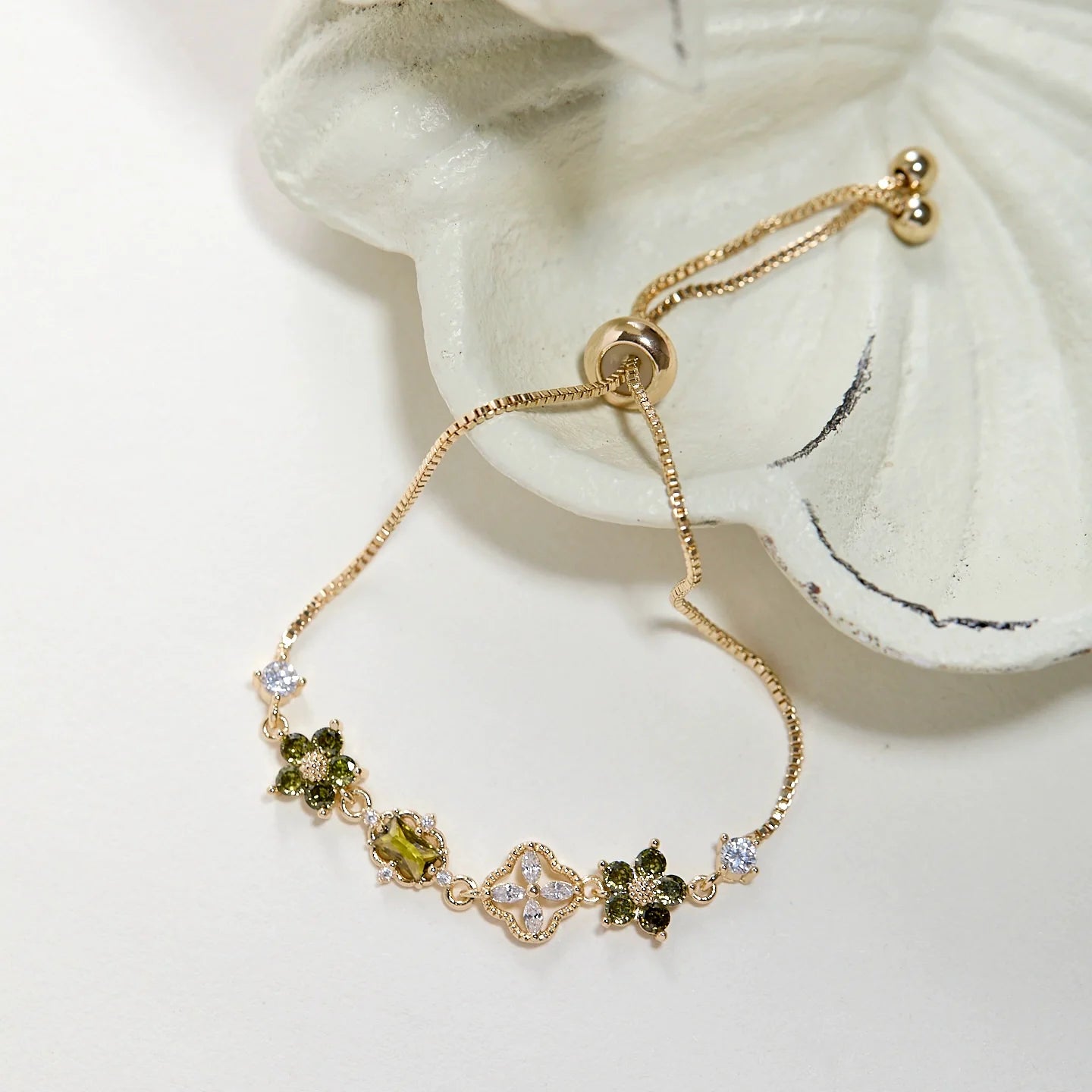 Original “Misty Forest” Butterfly Bracelet – Vintage Olive Green Zircon Jewelry, Unique Nature-Inspired Design Original “Misty Forest” Butterfly Bracelet – Vintage Olive Green Zircon Jewelry, Unique Nature-Inspired Design