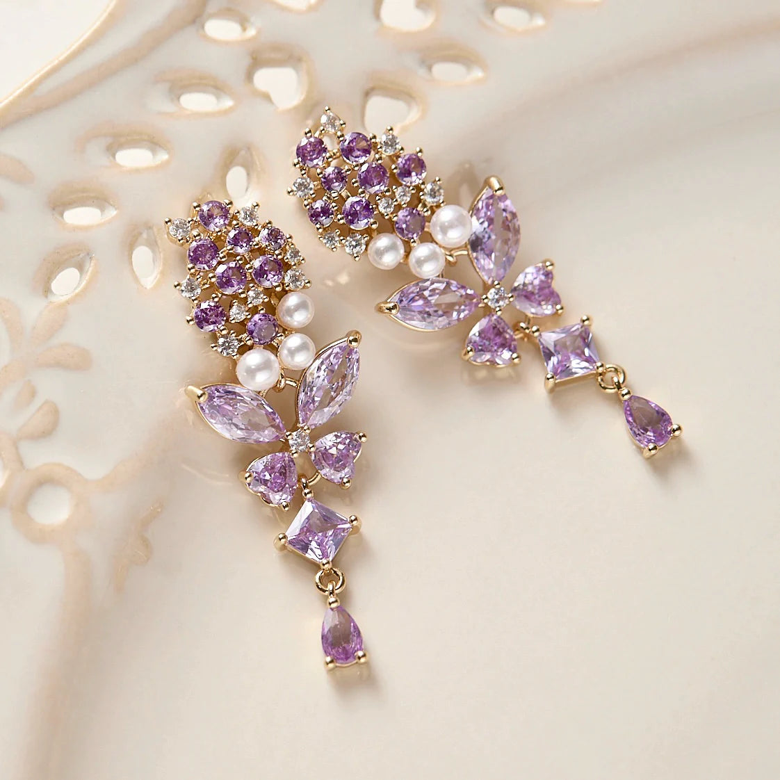 Midsummer Night’s Dream Purple Butterfly Zircon Jewelry Set – Earrings, Necklace & Bracelet, Unique Sparkling Design Midsummer Night’s Dream Purple Butterfly Zircon Jewelry Set – Earrings, Necklace & Bracelet, Unique Sparkling Design