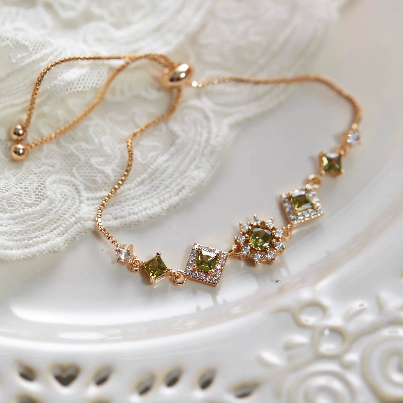 Original Olive Green Zircon Bracelet – Vintage Micro-Pave Dainty Jewelry, Unique Non-Mainstream Design Original Olive Green Zircon Bracelet – Vintage Micro-Pave Dainty Jewelry, Unique Non-Mainstream Design