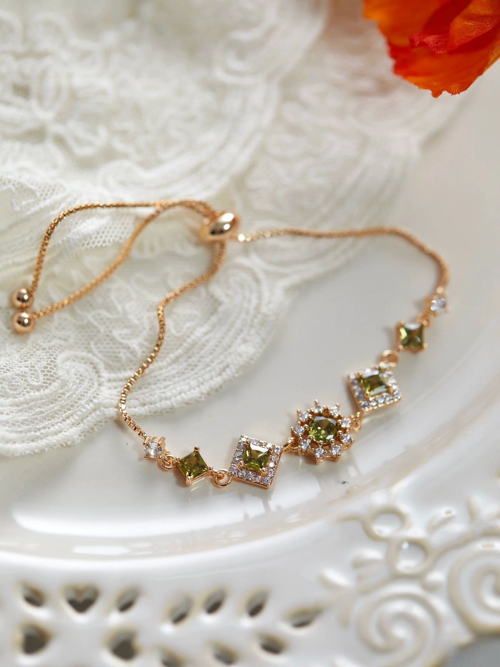 Original Olive Green Zircon Bracelet – Vintage Micro-Pave Dainty Jewelry, Unique Non-Mainstream Design Original Olive Green Zircon Bracelet – Vintage Micro-Pave Dainty Jewelry, Unique Non-Mainstream Design