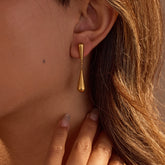 Minimalist Geometric Teardrop Earrings – Long Statement Drop Jewelry