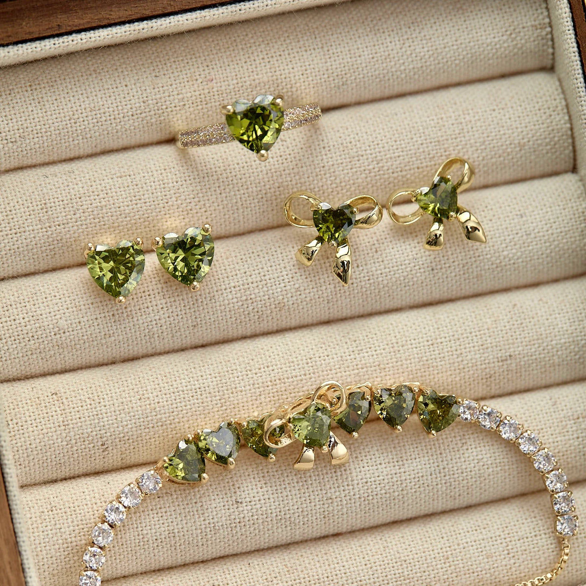 Misty Forest Olive Green Zircon Heart & Bow Jewelry Set – Earrings, Ear Cuffs & Bracelet, Vintage-Inspired Sparkling Design
