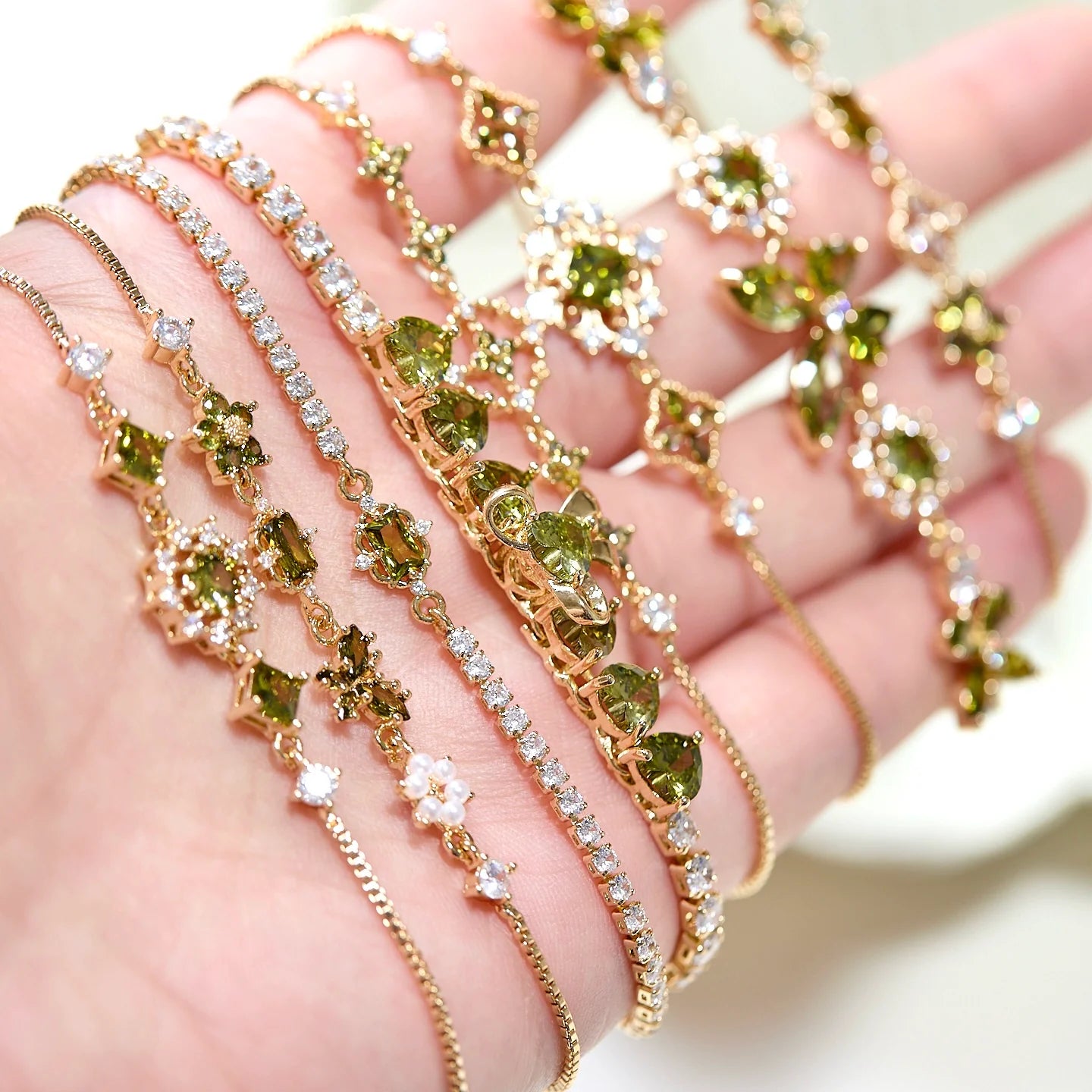 Original “Misty Forest” Butterfly Bracelet – Vintage Olive Green Zircon Jewelry, Unique Nature-Inspired Design Original “Misty Forest” Butterfly Bracelet – Vintage Olive Green Zircon Jewelry, Unique Nature-Inspired Design