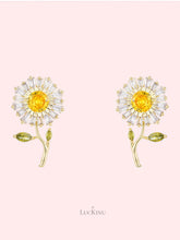 Sunny Daisy Bloom Earrings