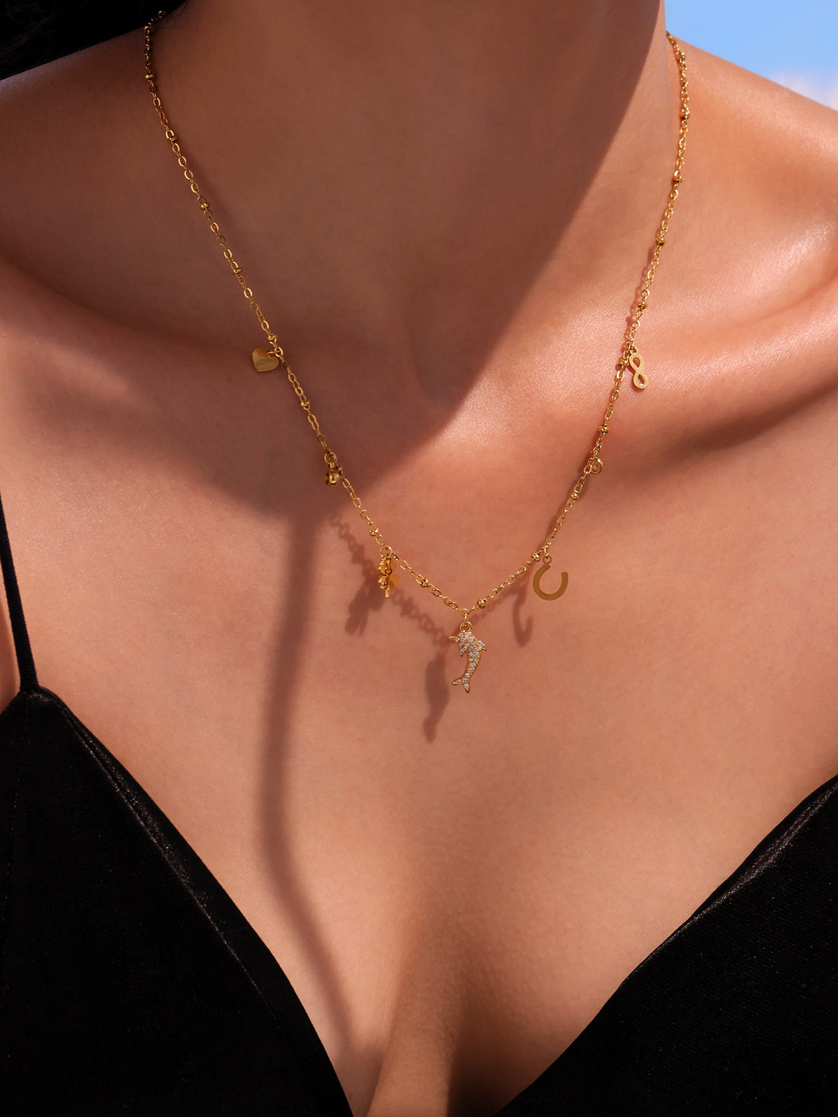 Dolphin Pendant Necklace – 18K Gold Plated Titanium Steel