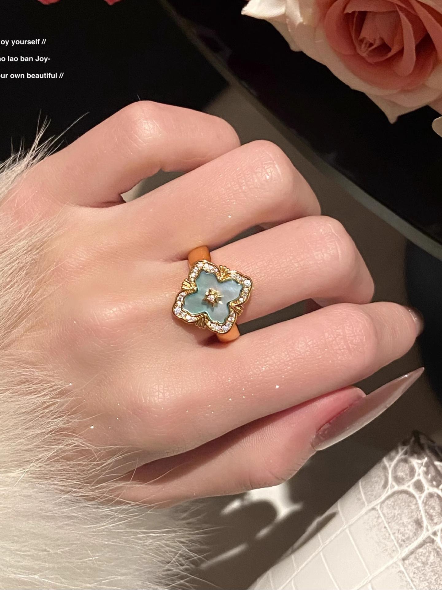 vintage ring heirloom inspired ring