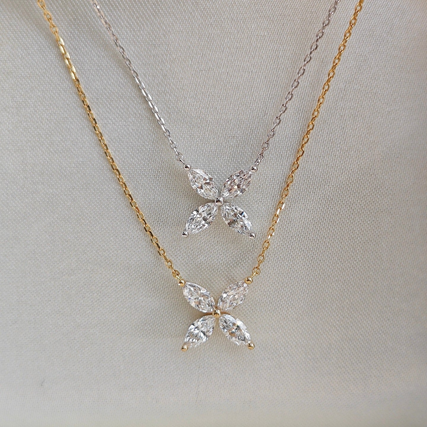 dainty silver necklace