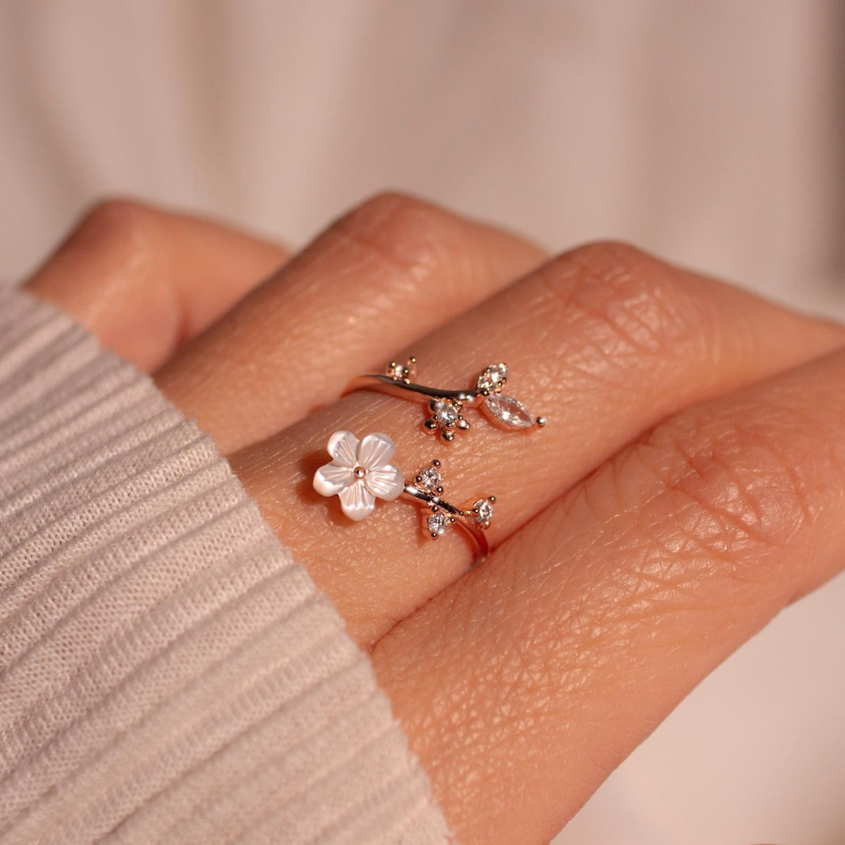 Birth Flower Ring 925 Sterling Silver Mother of Pearl Sakura Rings Adjustable Delicate Personalized April Birthstone Gift