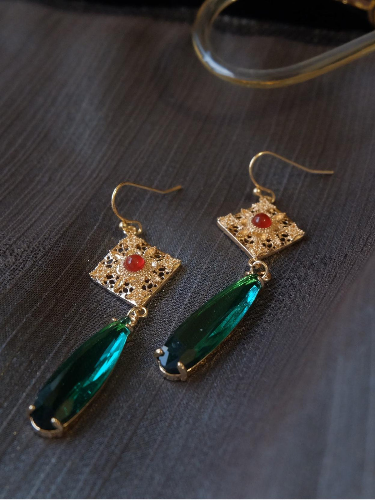 Theodora Earring