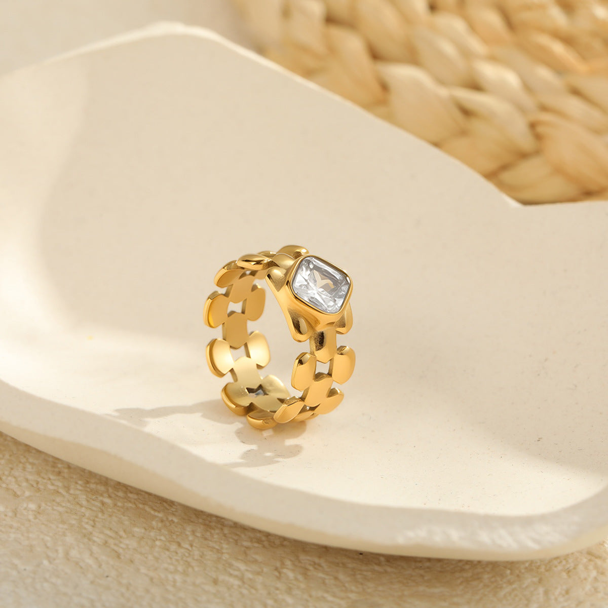 Heart Flower Ring with Zircon