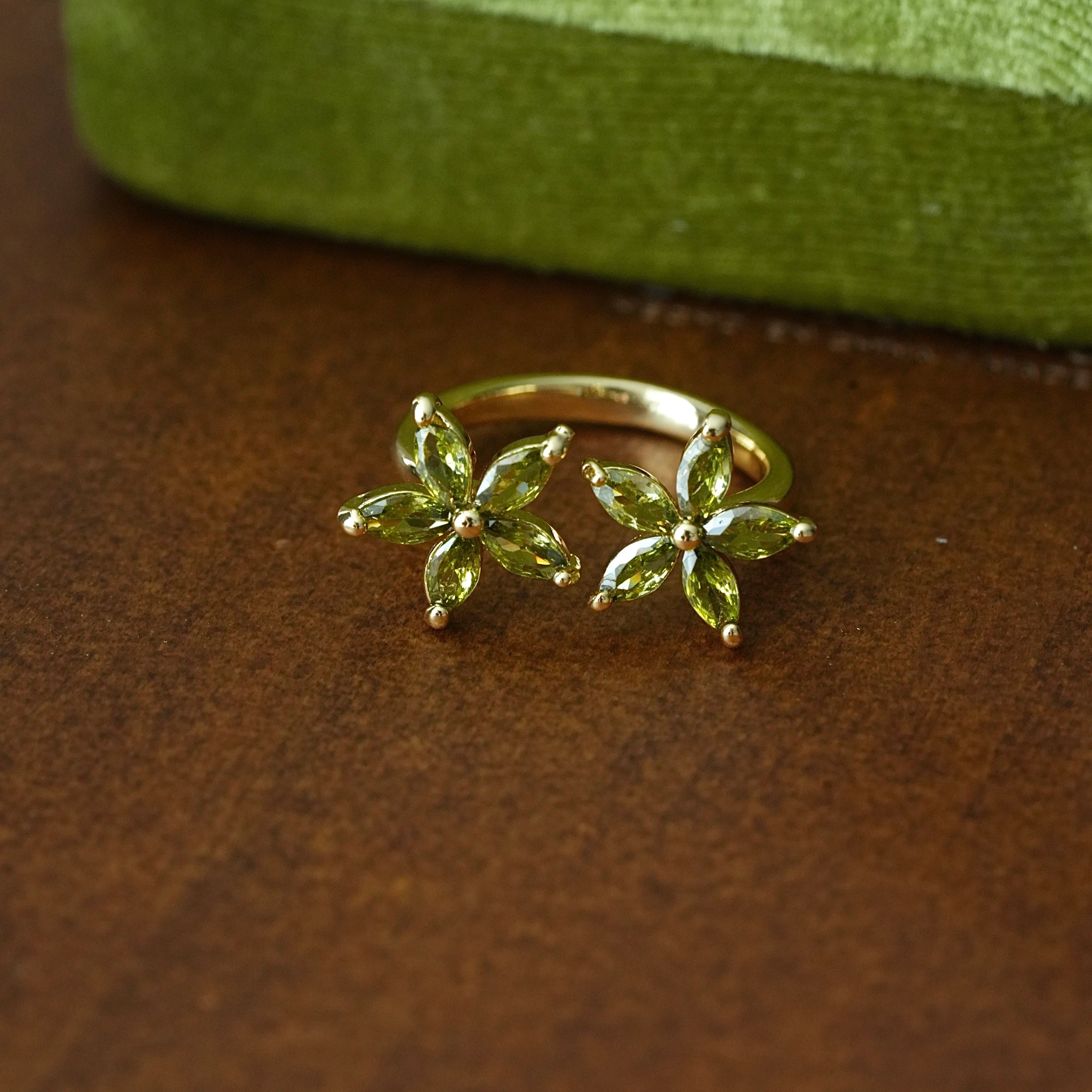 vintage romantic ring