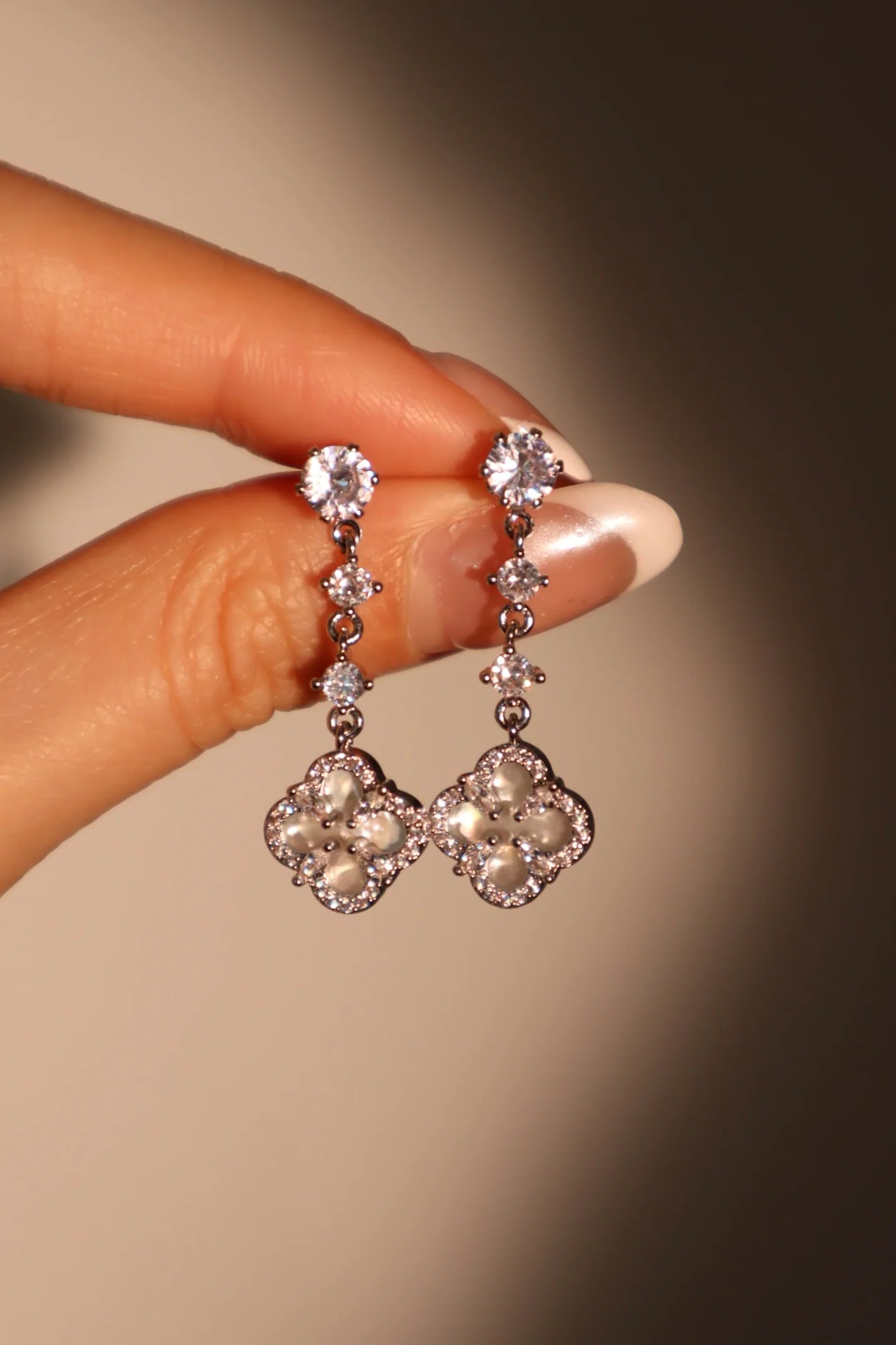 minimalist dainty earrings